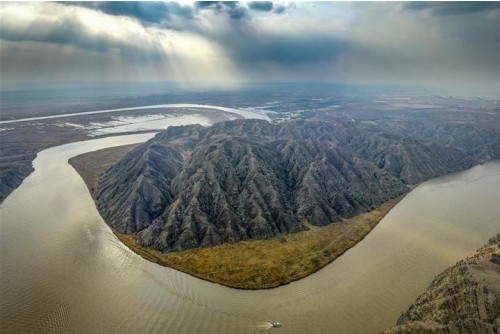 Qingtongxia Yellow River Canyon