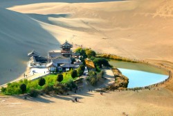 Dunhuang Crescent Lake