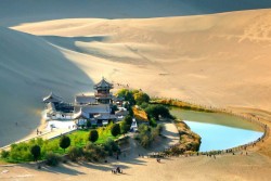 Dunhuang Crescent Lake