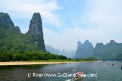 Guilin Private Day Tour: Li River Cruise, Yangshuo West Street & Reed Flute Cave