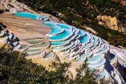 White Water Terraces, Shangri-La