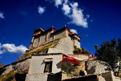 Tsetang Yumbulagang Palace