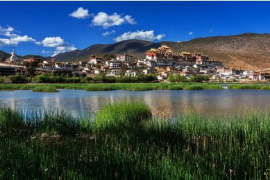 Shangri-La Songzanlin Monastery