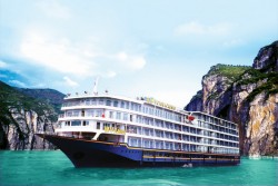 Yangtze River Victoria Cruise Ship
